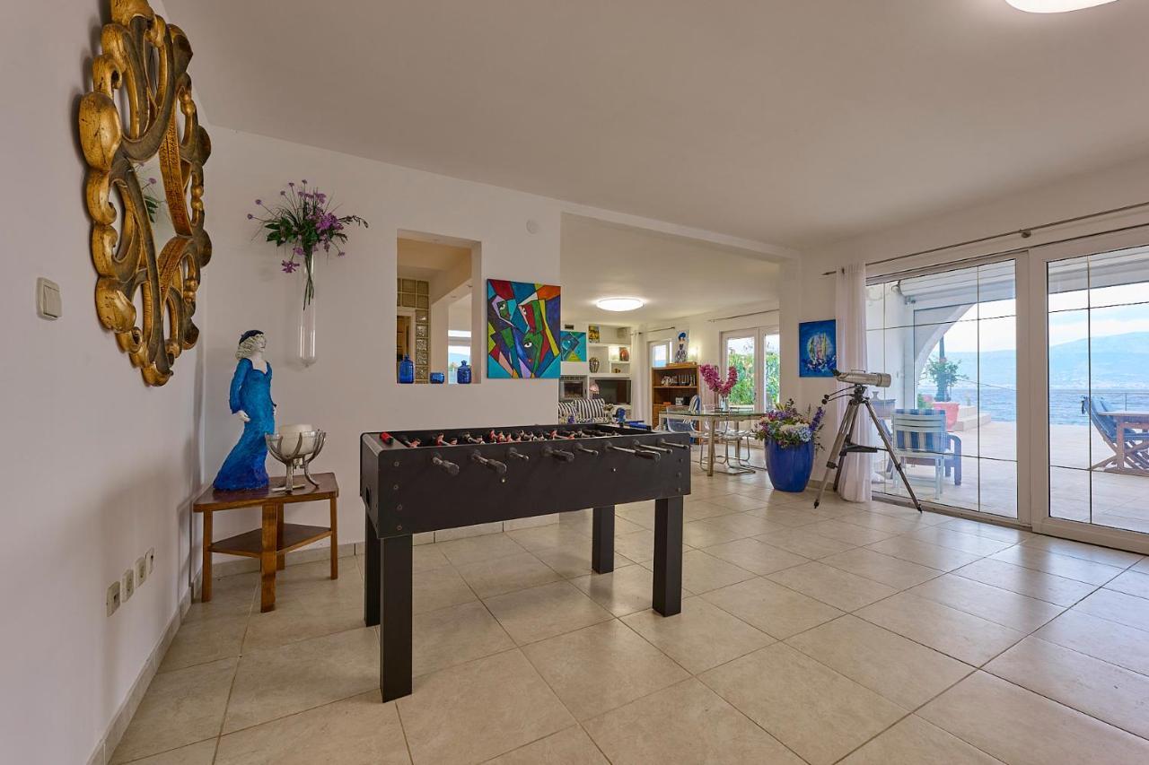 Villa Unique Sur La Plage Pour Des Vacances Inoubliables En Famille Ou Entre Amis Pour 10 Personnes Slatine Εξωτερικό φωτογραφία